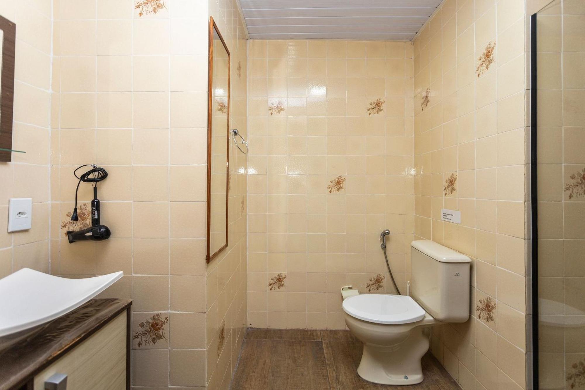 Casa de férias Casa C/ 2qtos Em A 200m Da | Vs 25