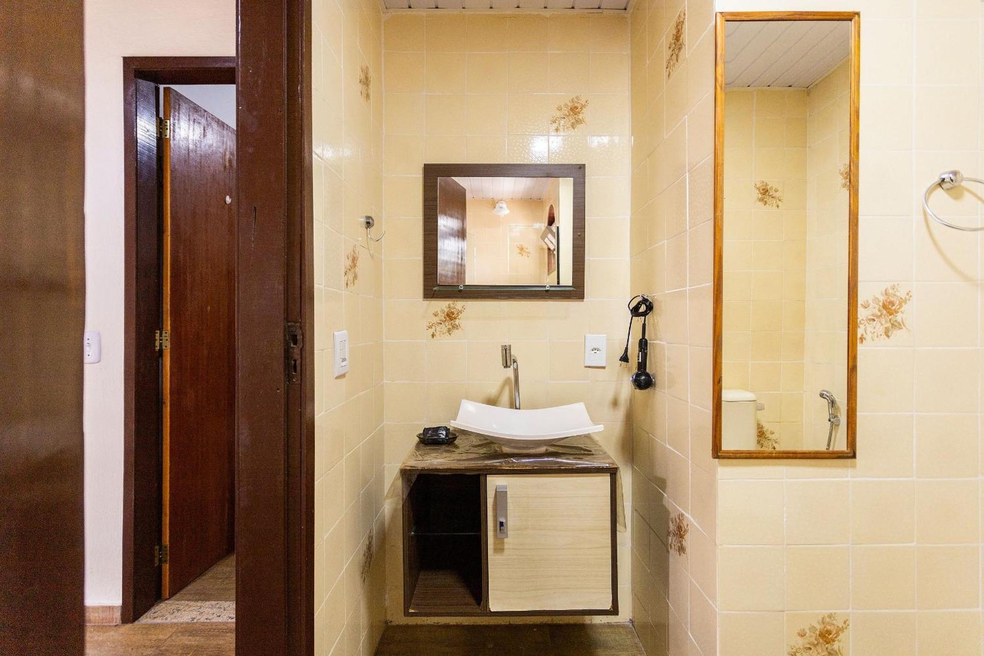 Casa C/ 2qtos Em A 200m Da | Vs 25 Casa de férias *